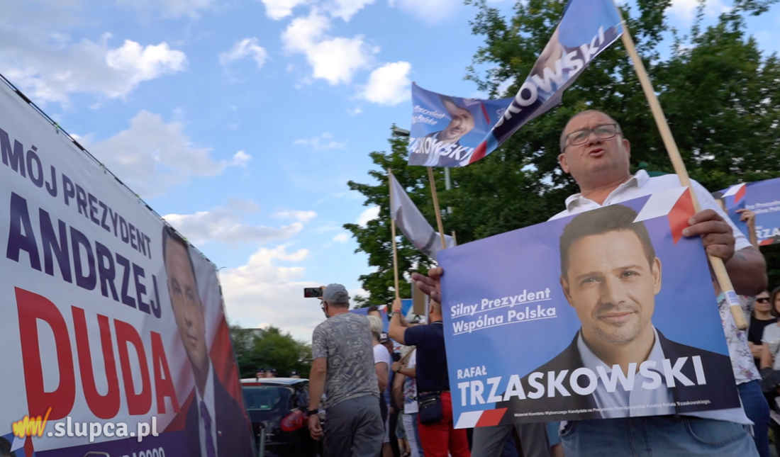 Zwolennicy Dudy i Trzaskowskiego twarzą w twarz FILM