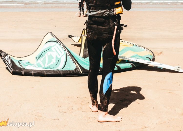 Elementarz kitesurfingu: deski kitesurfingowe dla początkujących