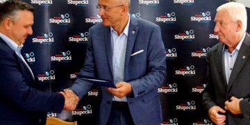 Powiat podpisał umowę z PKS Konin