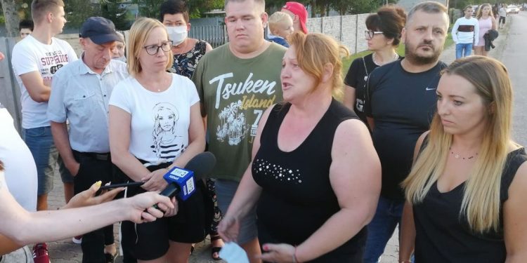 Tłumy protestowały przed domem mieszkańców Drzewiec
