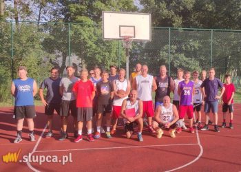 Liga Letnia. Kolejna dominacja Zawodówki