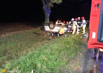 Dachował w Brudzewie