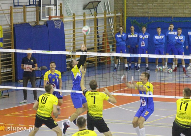 W lidze lepsi, czas na puchar