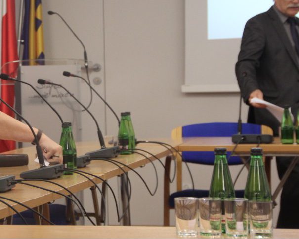 Mało aktywni rajcy miejscy