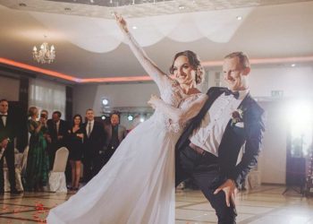 Ania i Bartek. Samych pięknych dni!