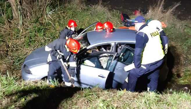 Niebezpiecznie w Kokczynie. Jechała kobieta z dzieckiem