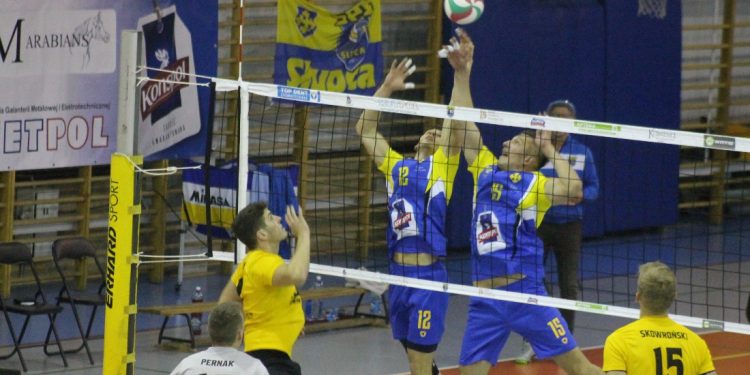 Kompleks Wilków trwa