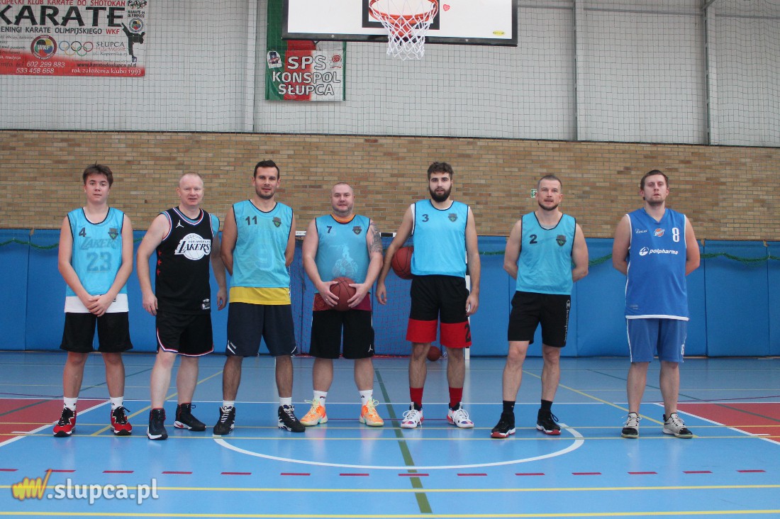 SALK Grom Trzeciego Wieku pierwszym liderem