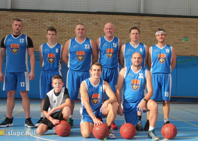 SALK Grom Trzeciego Wieku pierwszym liderem