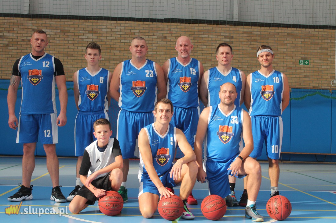 SALK Grom Trzeciego Wieku pierwszym liderem