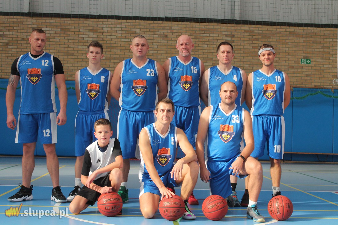 SALK Grom Trzeciego Wieku pierwszym liderem