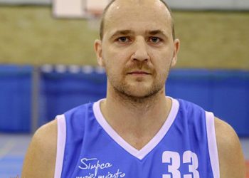 Pięć drużyna na dobry początek