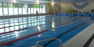 Miasto zarabia na basenie. Wiemy, ile!