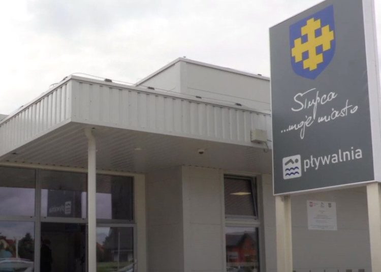 Miasto zarabia na basenie. Wiemy, ile!