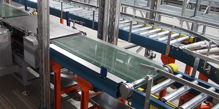 Przenośniki magazynowe – czym są i do czego służą