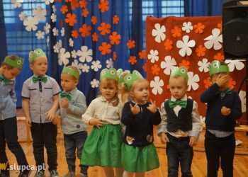 Pasowanie w lądkowskim przedszkolu i pożegnanie pani Ani