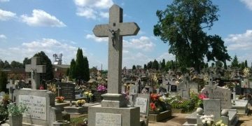 Będą kamery na cmentarzach