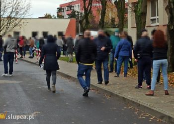 Nadal są kolejki przed punktem wymazów