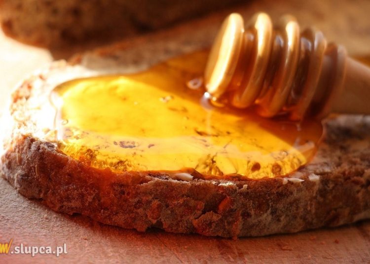 Jaki wybrać miód dla dziecka?
