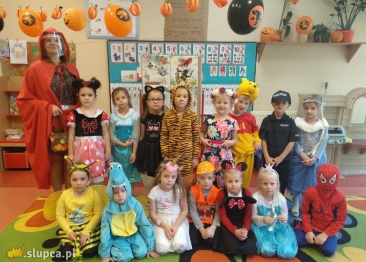 Świętowali Dzień Postaci z Bajek