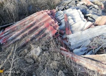 Tony śmieci na łąkach koło Lądku