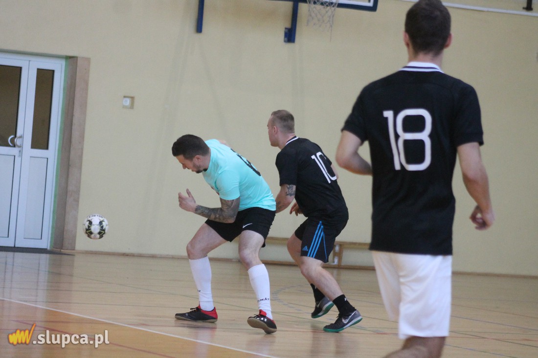 Strzałkowska halówka. JanGrad samodzielnym liderem