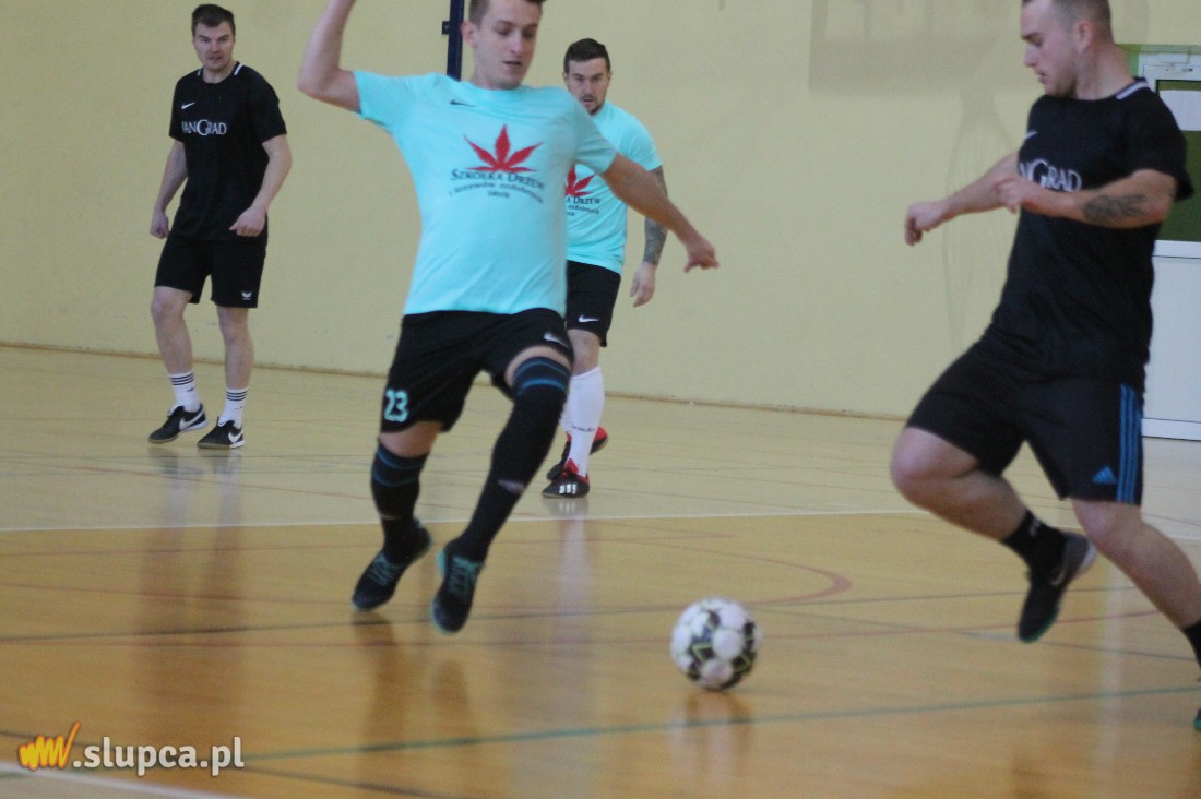 Strzałkowska halówka. JanGrad samodzielnym liderem