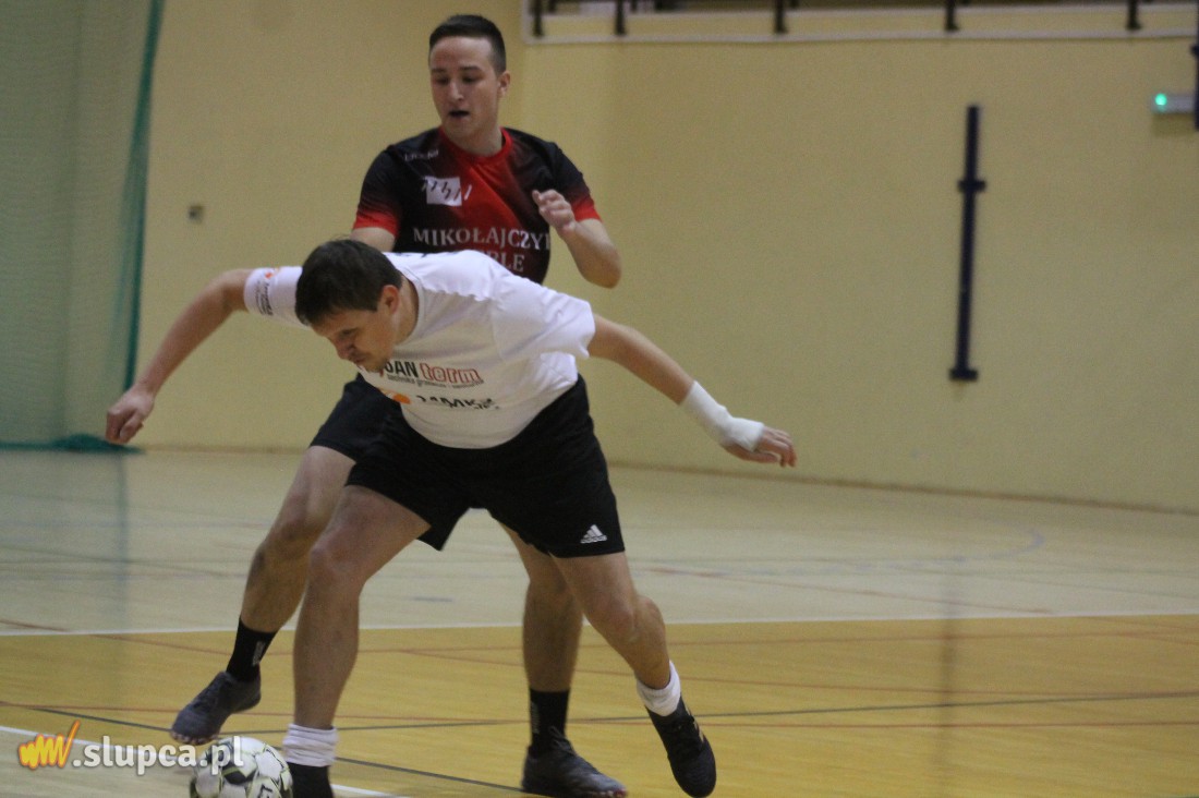 Strzałkowska halówka. JanGrad samodzielnym liderem