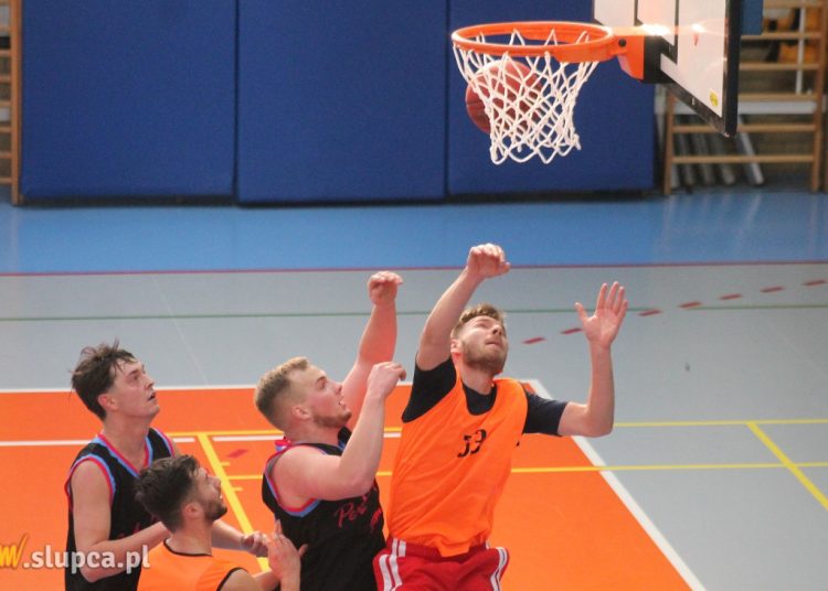 Bez zmian na czele tabeli