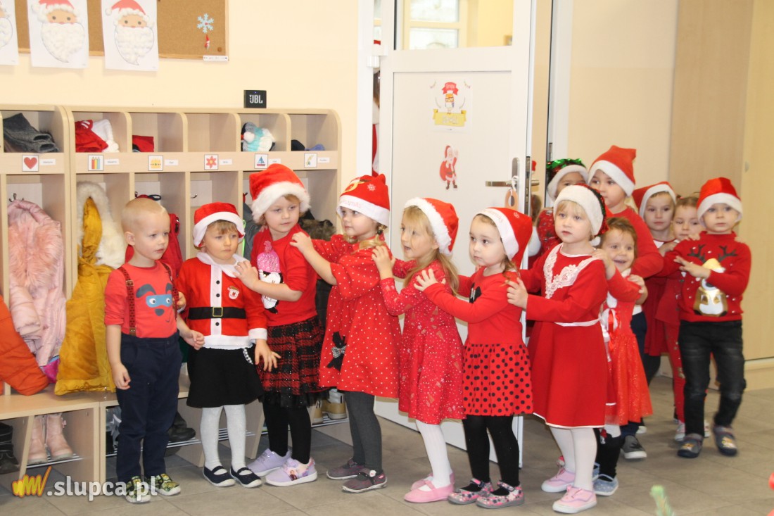 Łukom: Mikołaj rozdawał prezenty