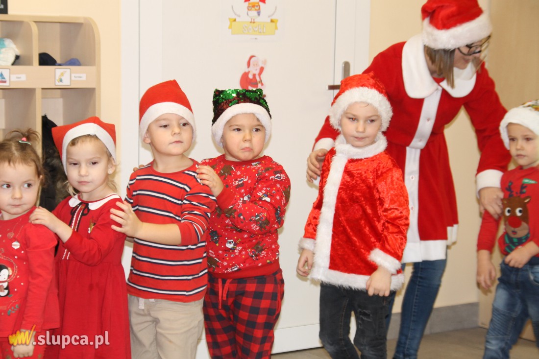 Łukom: Mikołaj rozdawał prezenty