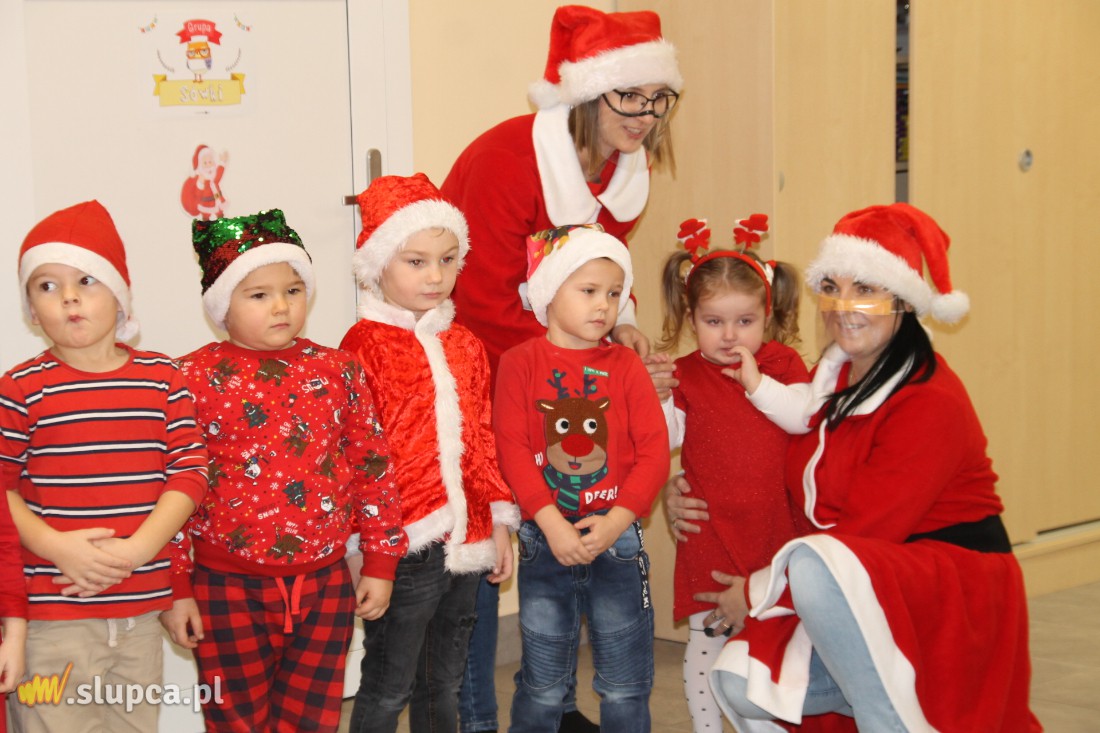 Łukom: Mikołaj rozdawał prezenty