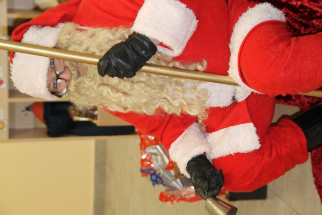 Łukom: Mikołaj rozdawał prezenty