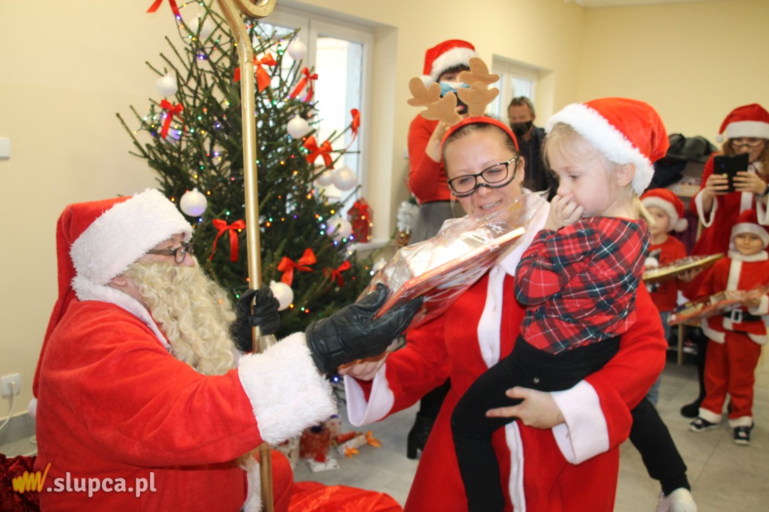 Łukom: Mikołaj rozdawał prezenty