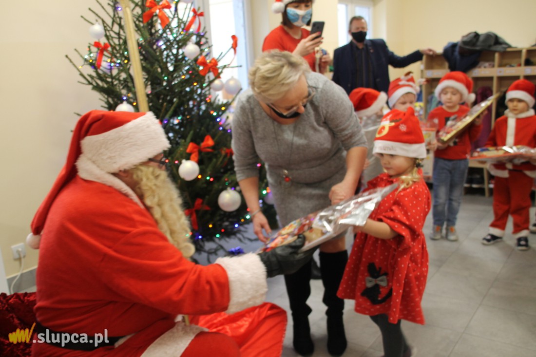 Łukom: Mikołaj rozdawał prezenty