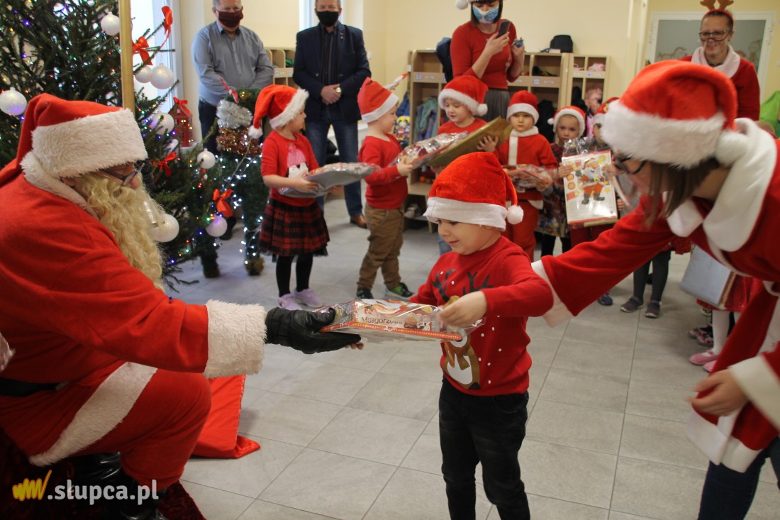Łukom: Mikołaj rozdawał prezenty