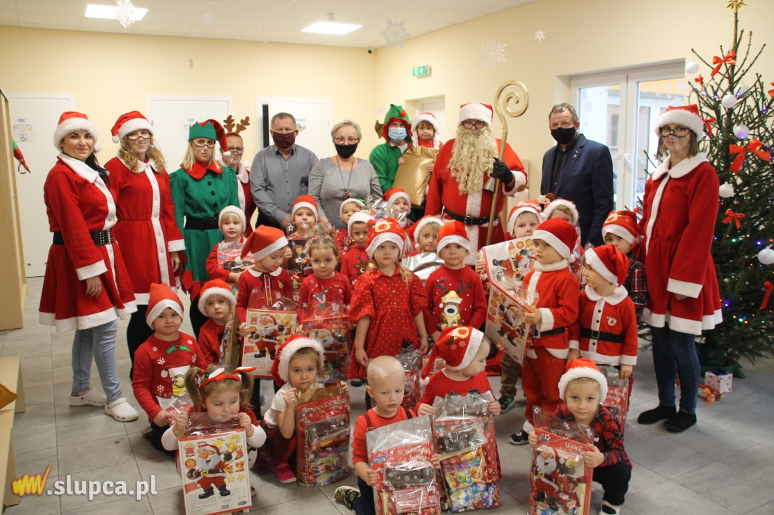 Łukom: Mikołaj rozdawał prezenty