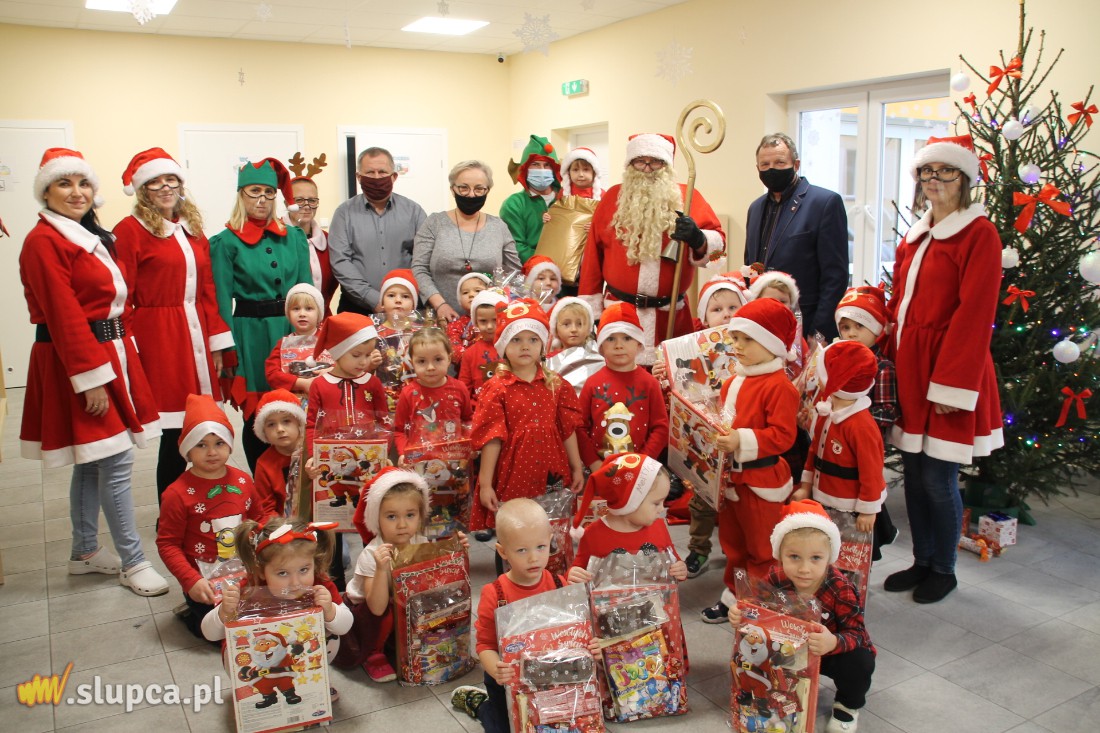 Łukom: Mikołaj rozdawał prezenty