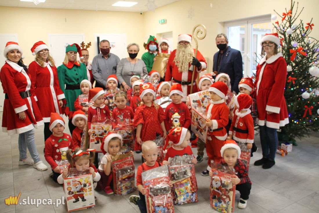 Łukom: Mikołaj rozdawał prezenty