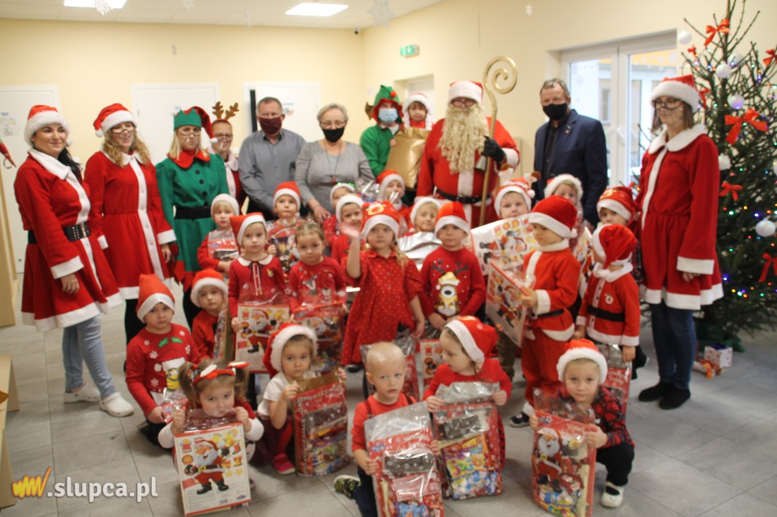 Łukom: Mikołaj rozdawał prezenty