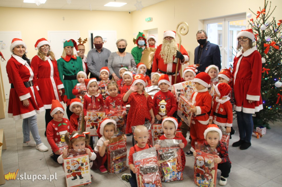 Łukom: Mikołaj rozdawał prezenty