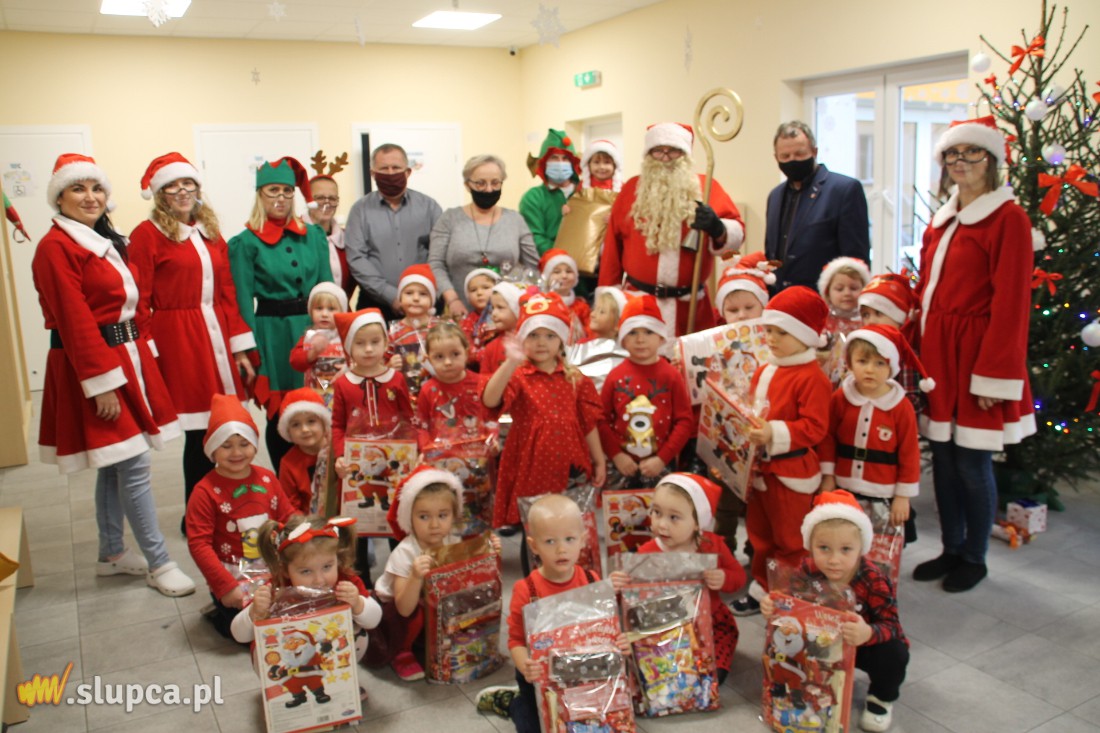 Łukom: Mikołaj rozdawał prezenty