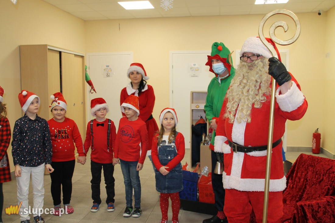 Łukom: Mikołaj rozdawał prezenty