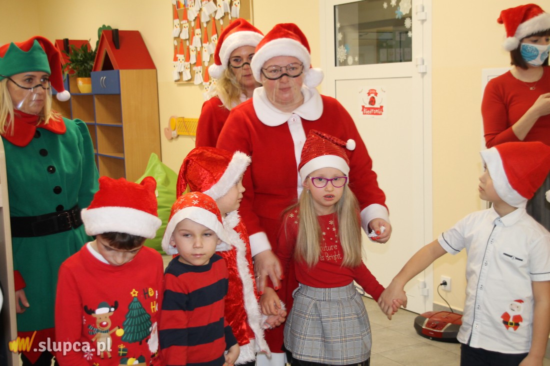 Łukom: Mikołaj rozdawał prezenty