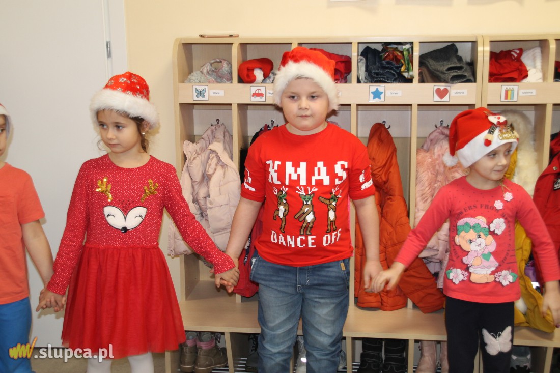 Łukom: Mikołaj rozdawał prezenty