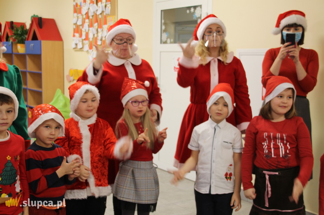 Łukom: Mikołaj rozdawał prezenty