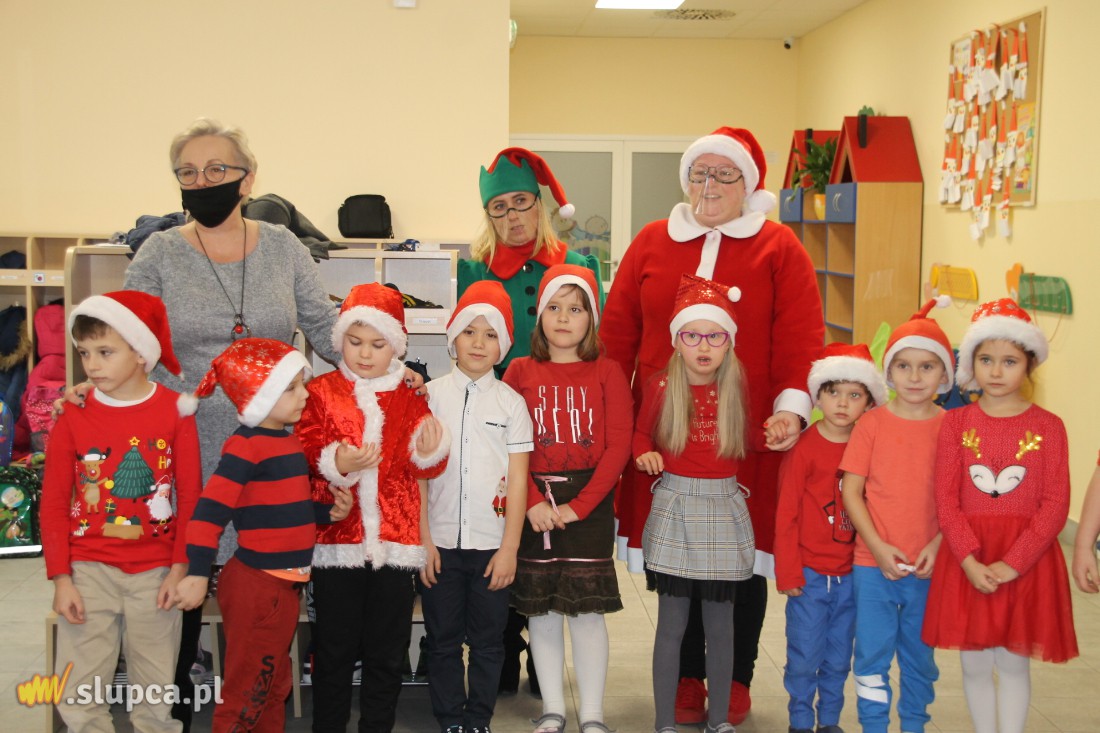 Łukom: Mikołaj rozdawał prezenty