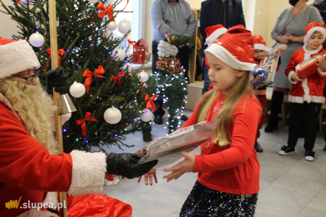 Łukom: Mikołaj rozdawał prezenty