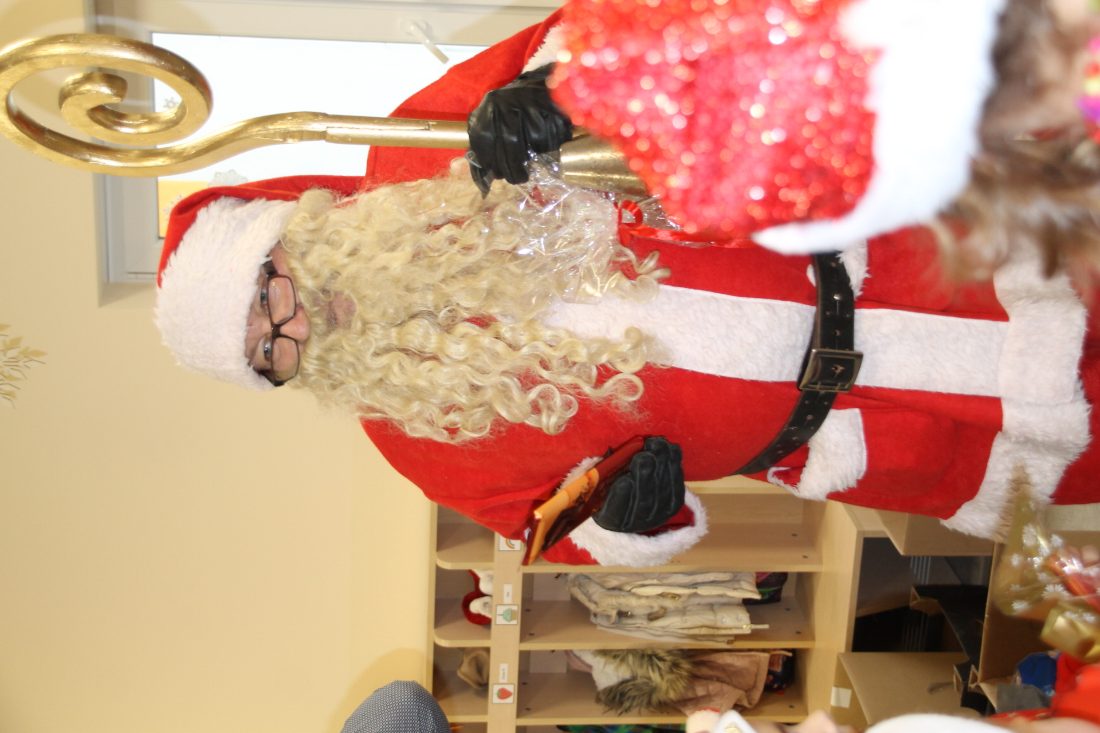 Łukom: Mikołaj rozdawał prezenty