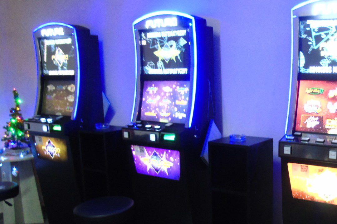 Nielegalne automaty w Słupcy. KAS interweniuje